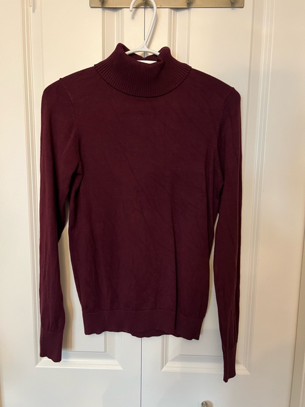b. young Women's Burgundy Ribbed Turtleneck Sweater